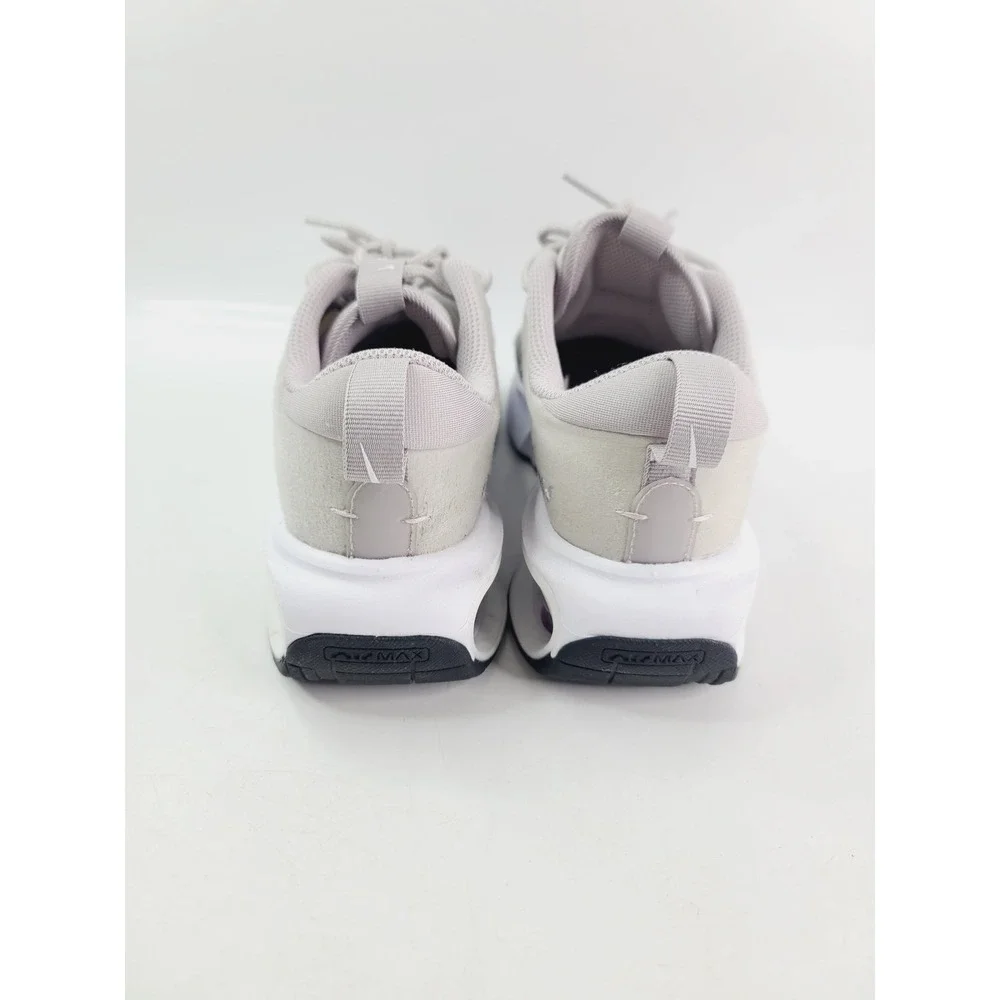Nike‎ Air Athletic Sneakers Women's Size 7 Grey/Purple Color.